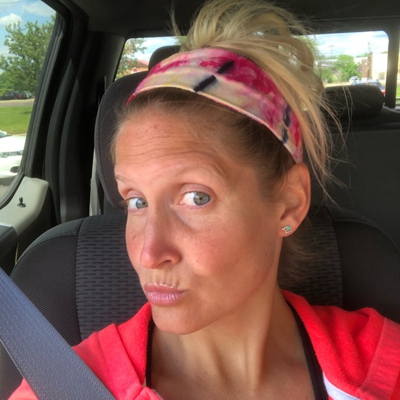 Meet your Posher, Alysse - Picture 2 of 4